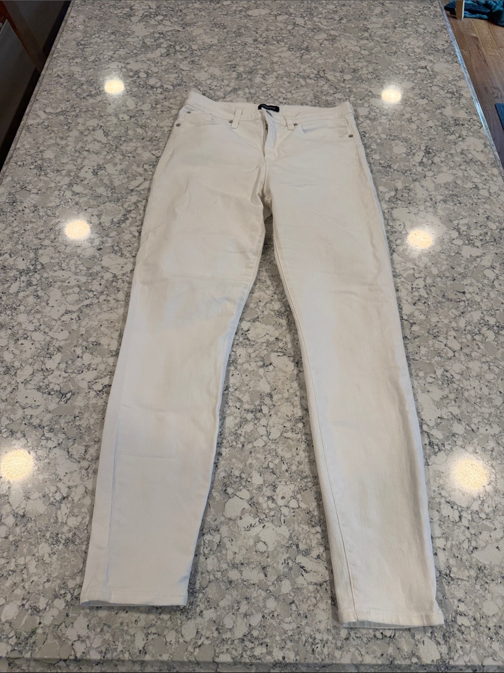 J Crew Women’s white 9 in high rise toothpick Slim skinny Jeans size 29